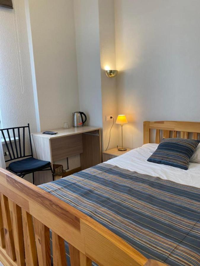 Aquamarine Hotel - Lauluvaeljak Tallinn Bagian luar foto