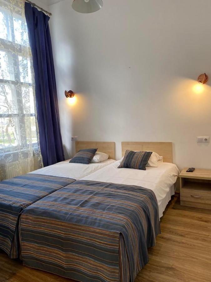 Aquamarine Hotel - Lauluvaeljak Tallinn Bagian luar foto