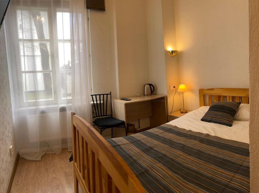 Aquamarine Hotel - Lauluvaeljak Tallinn Bagian luar foto