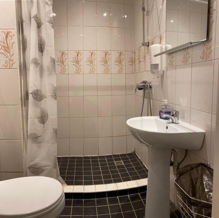 Aquamarine Hotel - Lauluvaeljak Tallinn Bagian luar foto