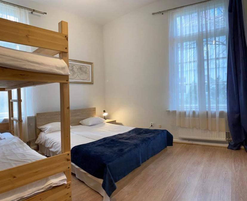 Aquamarine Hotel - Lauluvaeljak Tallinn Bagian luar foto